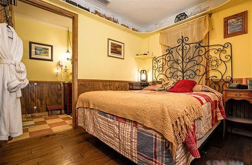 Alling House Bed And Breakfast Orange City Exteriör bild