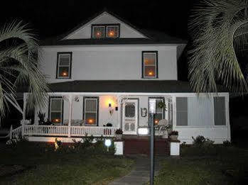 Alling House Bed And Breakfast Orange City Exteriör bild