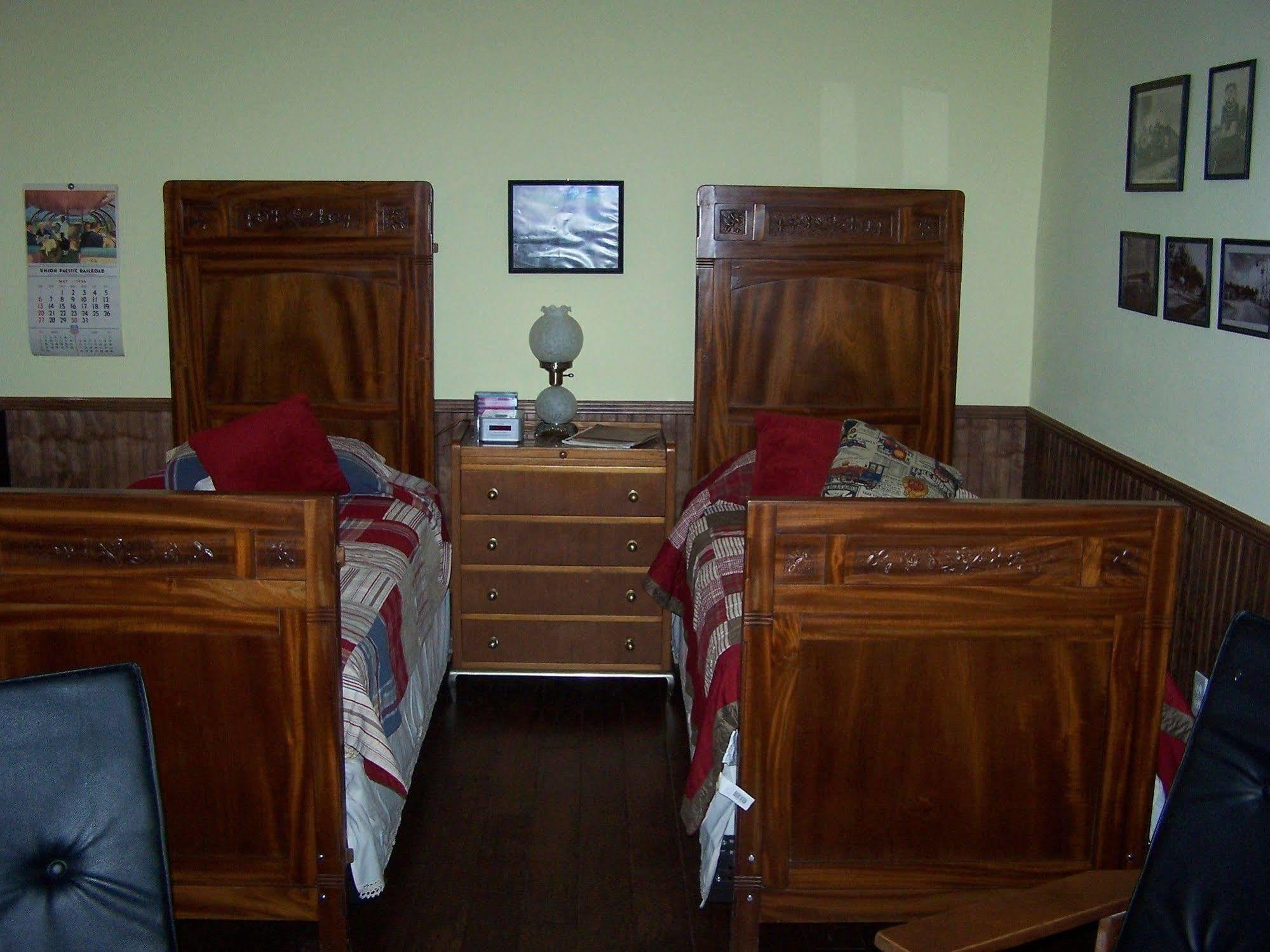 Alling House Bed And Breakfast Orange City Exteriör bild